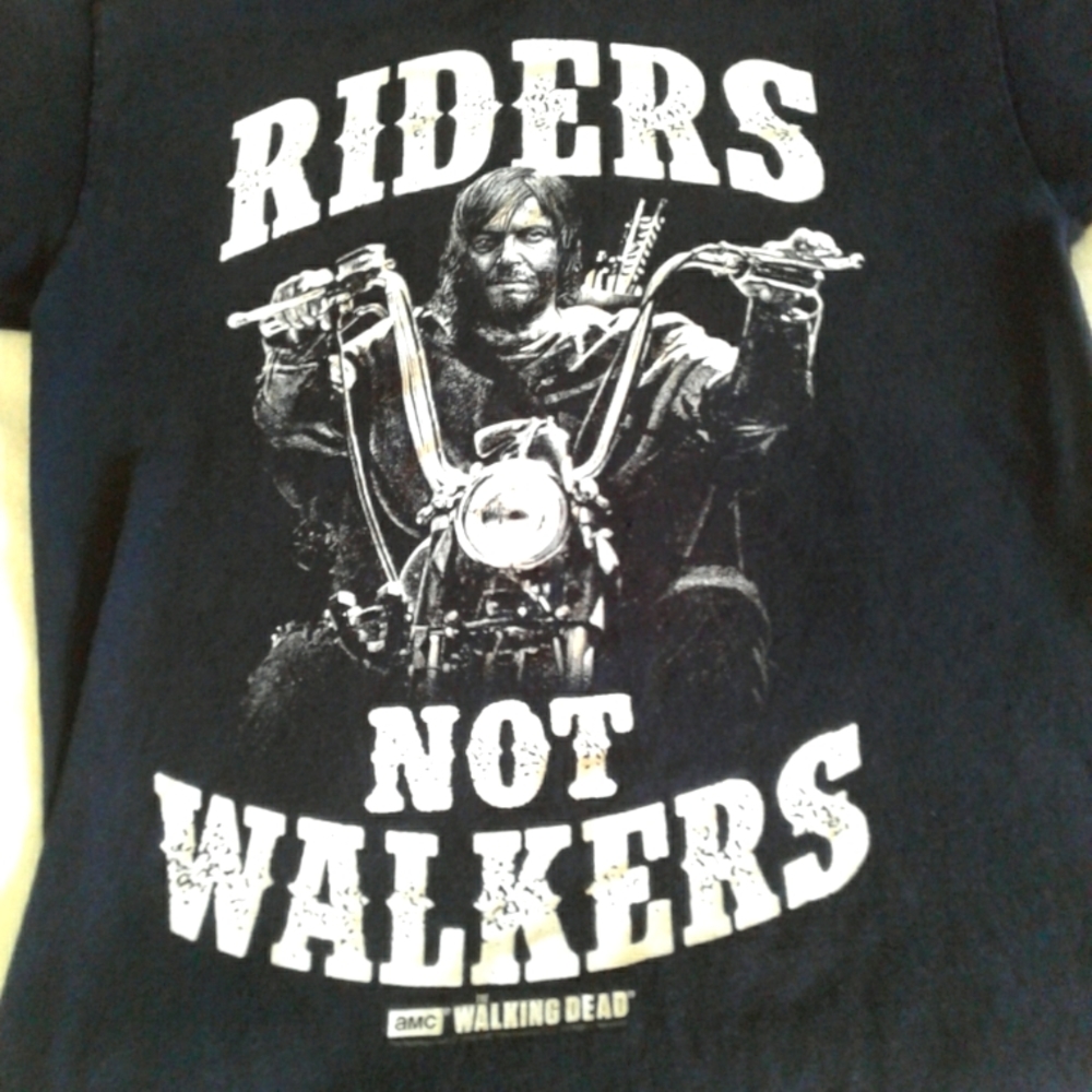 AMC walking dead men's small or women's large